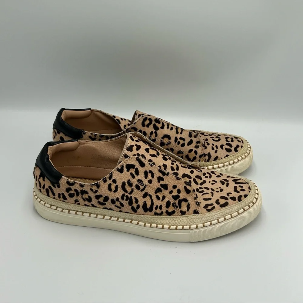 Womens Boutique by Corkys Leopard Print Slip on Leather Shoes Size 9